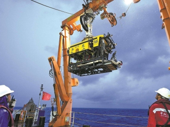 中山大学“海琴”号在南海完成首次深海试验