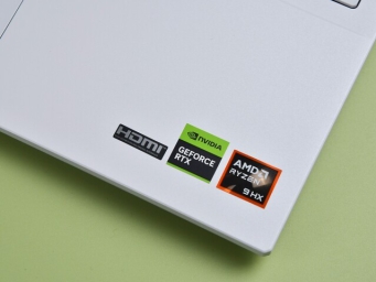 超高性价比游戏本平台！锐龙9 8940HX性能评测